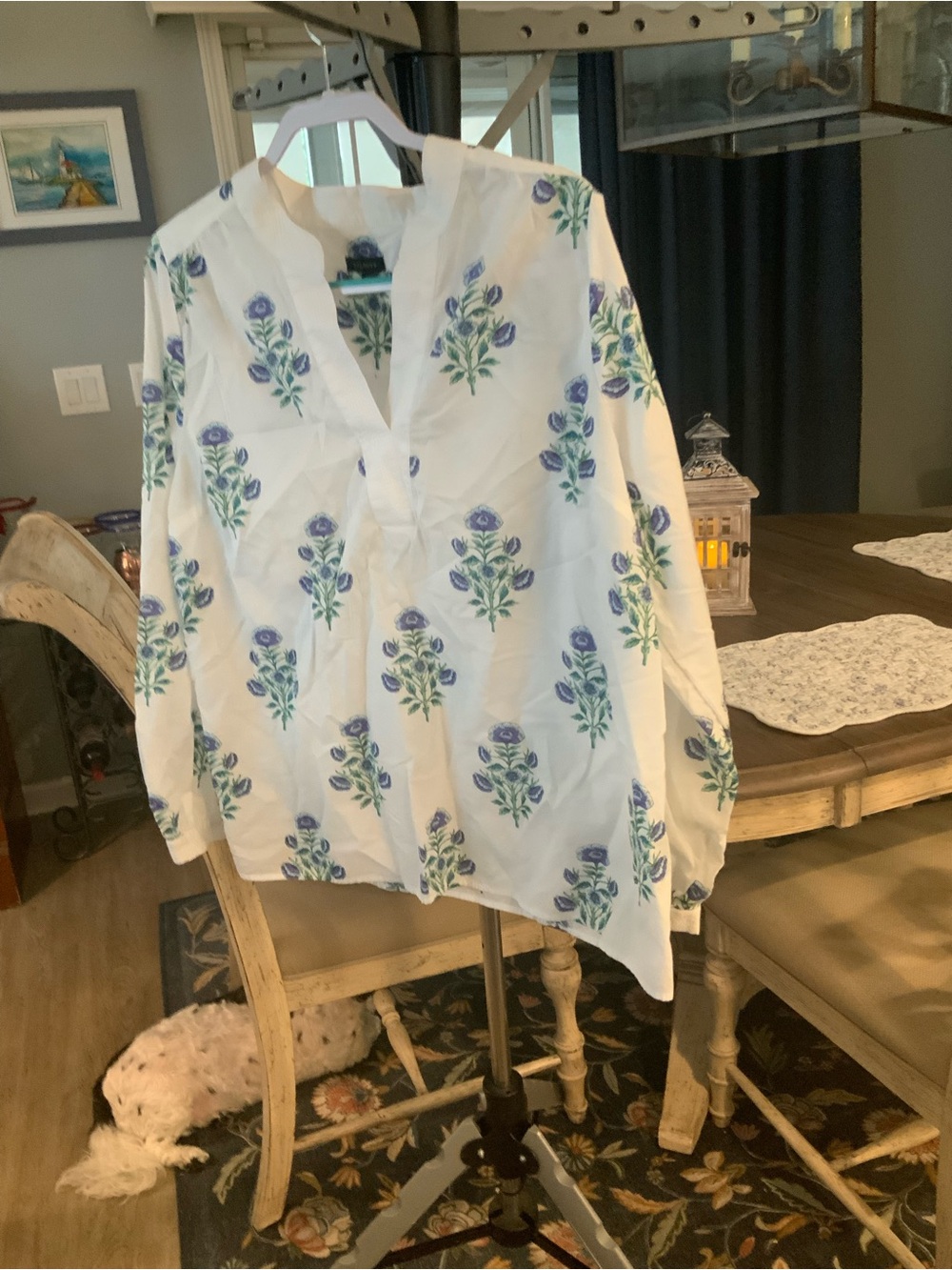 Talbots White Floral Print V-Neck Women’s Blouse